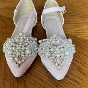 Elegant Pearl Embellished Pink Flats